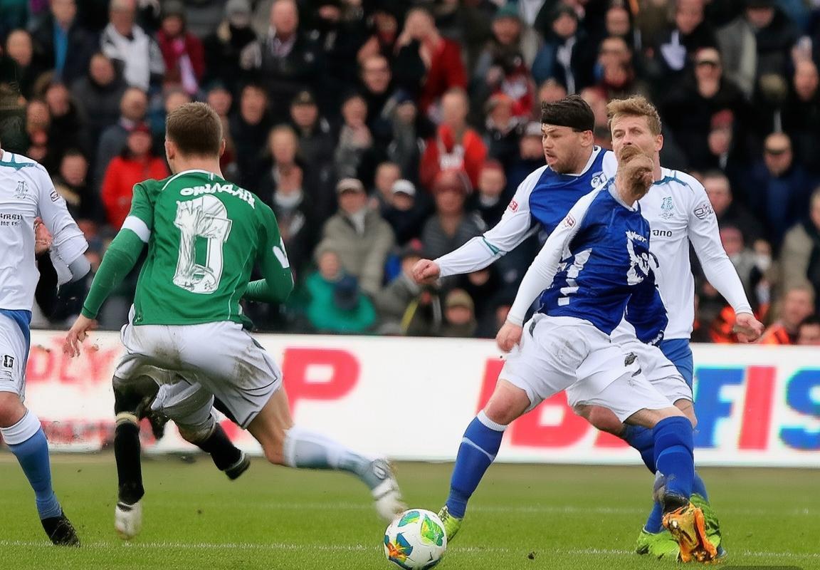 北安普敦vs林肯城：英甲关键对决历史回顾与前瞻(图1)